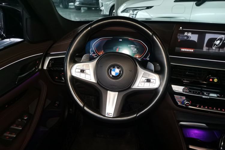 Used BMW 5 Series 2022 Second Facelift 530Li Leading Edition M Sport Package
