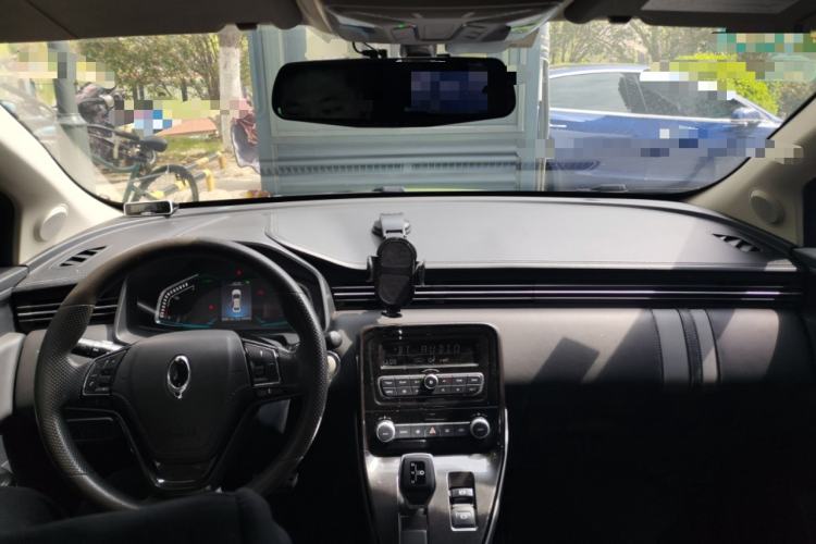 Used ORA iQ 2018 High-Range Version Smart Connectivity Model