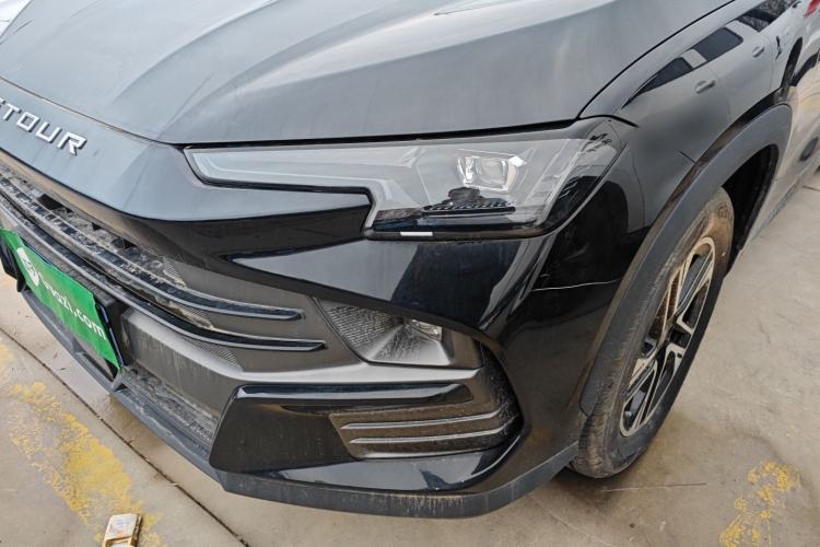 Used JETOUR Dashing 2025 1.5T DCT Luxury Edition
