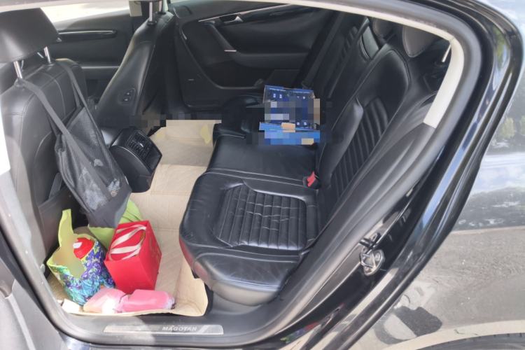 Used Volkswagen Magotan 2013 1.8TSI Luxury Model Left Rear Seat