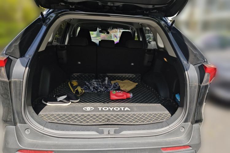 Used Toyota RAV4 2022 2.0L CVT Two-Wheel Drive Urban Edition Trunk