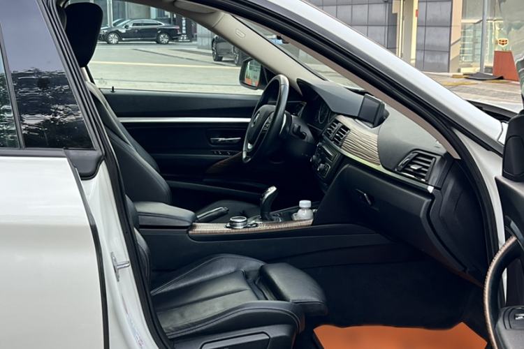 Used BMW 3 Series GT 2013 335i Sport Design Package
