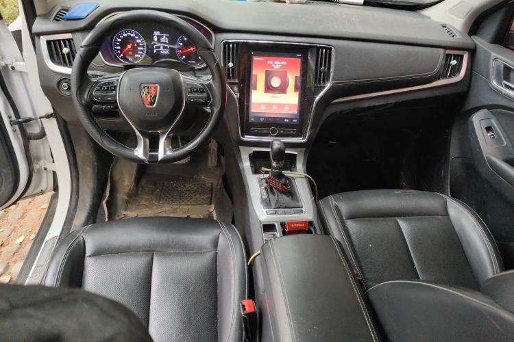 Used Roewe RX5 2019 20T Two-Wheel Drive Automatic 4G Connected Platinum Edition Center Console