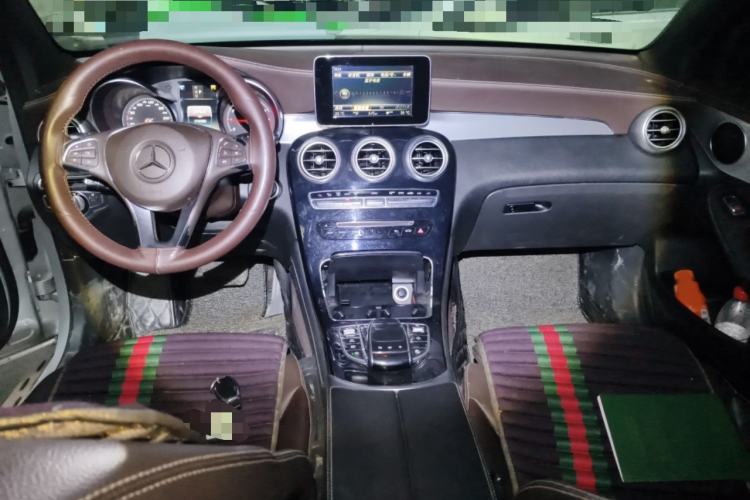 Used Mercedes-Benz GLC 2016 GLC 200 4MATIC Interior 2