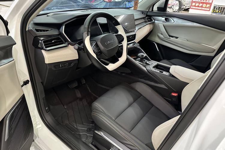 Used Lynk & Co 06 2023 Remix 1.5T Plus Model