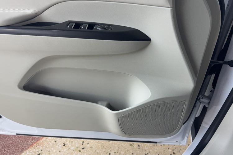 Used Buick GL8 2023 ES Lu Zun Comfort Model