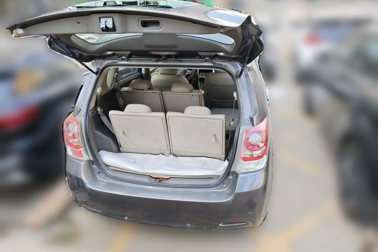 Used Toyota Verso 2011 180G CVT Luxury Multi-Function Version