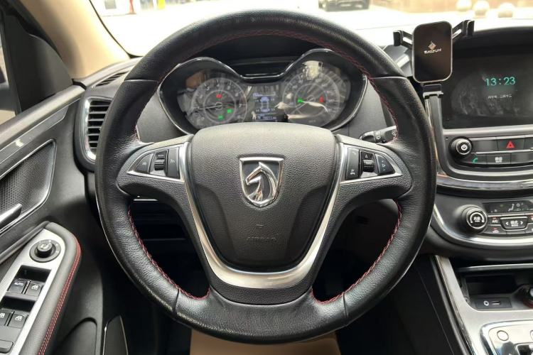Used Baojun 560 2016 1.8L iAMT Luxury Model
