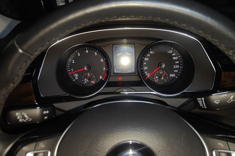 Used Volkswagen Magotan 2018 Facelift 330TSI DSG Luxury Model
