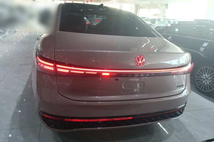 Used Volkswagen Passat 2025 Pro 380TSI Starry Dragon Luxury Edition