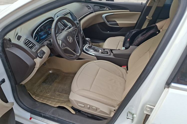 Used Buick Regal 2014 2.0L Elite Fashion Edition Left Front Seat