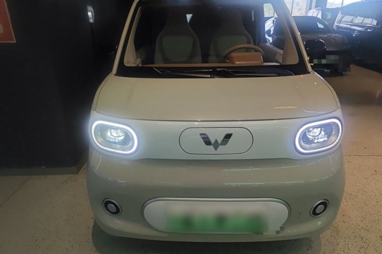 Used Wuling Hongguang MINIEV 2024 3rd Generation 215km Youth Edition Front