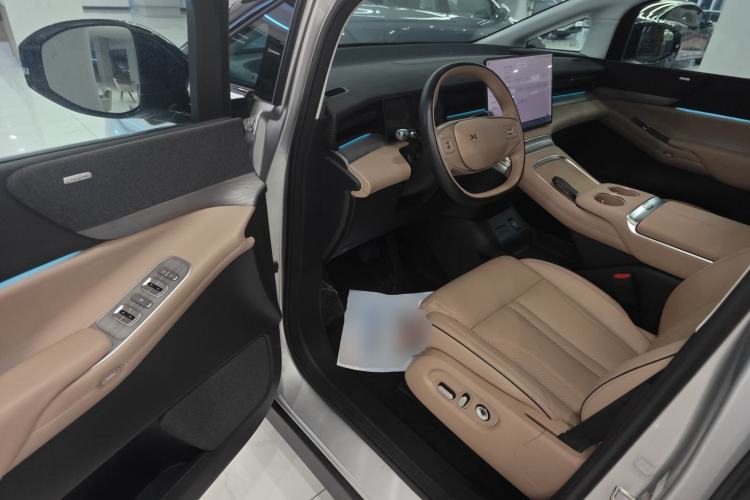 Used XPeng X9 2024 702 Ultra-Long Range Pro Driver Seat