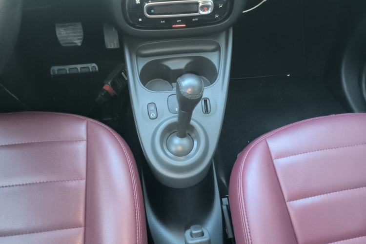 Used smart forfour 2018 1.0L 52 kW Dynamic Edition