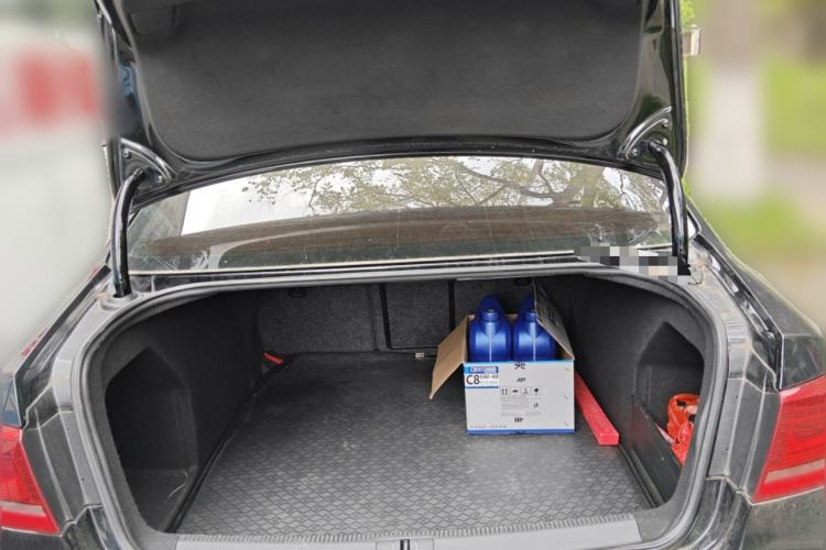 Used Volkswagen Magotan 2015 Facelift 1.8TSI Luxury Model