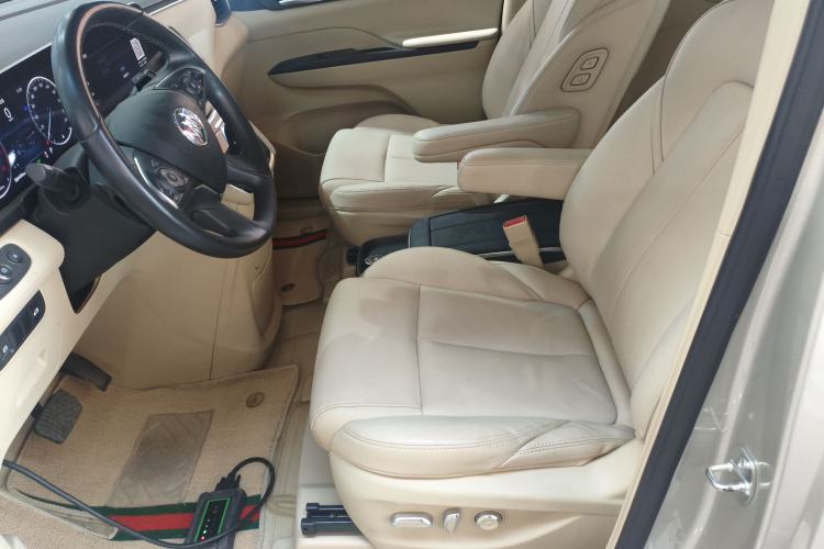 Used Buick GL8 2022 ES Landtrek 653T Luxury Edition