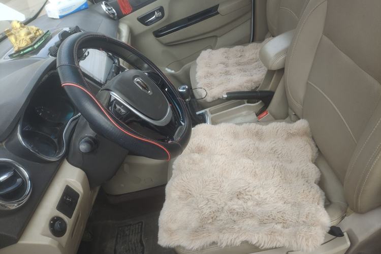 Used Jinbei 750 2015 1.5L Flagship Model