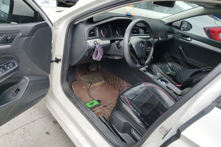 Used Volkswagen Lamando 2017 230TSI DSG Fashion Edition Driver Seat