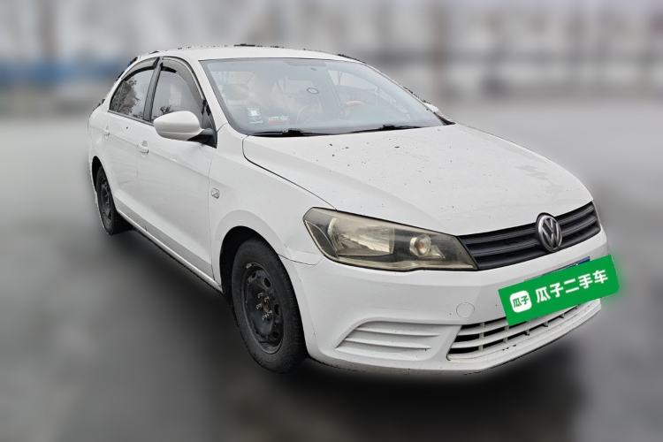 Used Volkswagen Jetta 2015 1.4L Manual Fashion Model Front Right 45 Deg