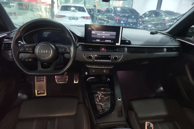 Used Audi A4L 2023 40 TFSI Luxury Dynamic Model