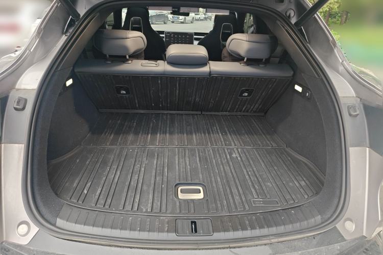 Used Xiaomi Auto YU7 2025 Ultra-Long Range All-Wheel Drive Pro Version Trunk