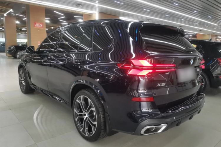 Used BMW X5 2023 xDrive 40Li Luxury Edition M Sport Night Vision Package