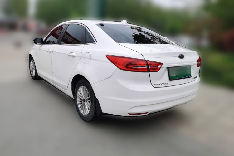 Used Ford Escort 2015 1.5L Manual Comfort Model
