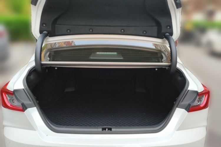 Used Toyota Camry 2026 Model Dual-Engine 2.5HXS Sport Plus Edition Trunk