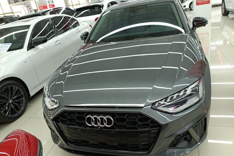 Used Audi A4L 2022 40 TFSI Luxury Dynamic Model
