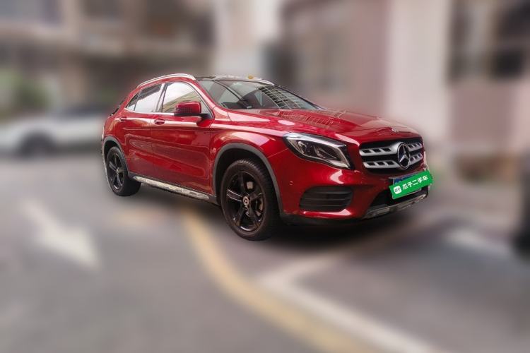 Used Mercedes-Benz GLA 2019 GLA 200 Fashion Model Front Right 45 Deg