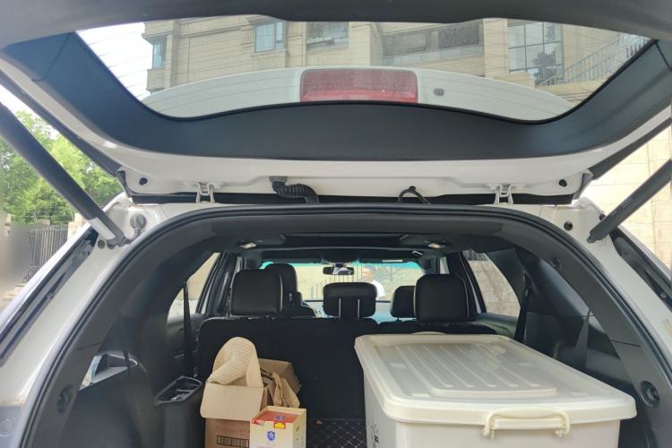 Used Ford Explorer 2017 2.3T Elite Edition Trunk