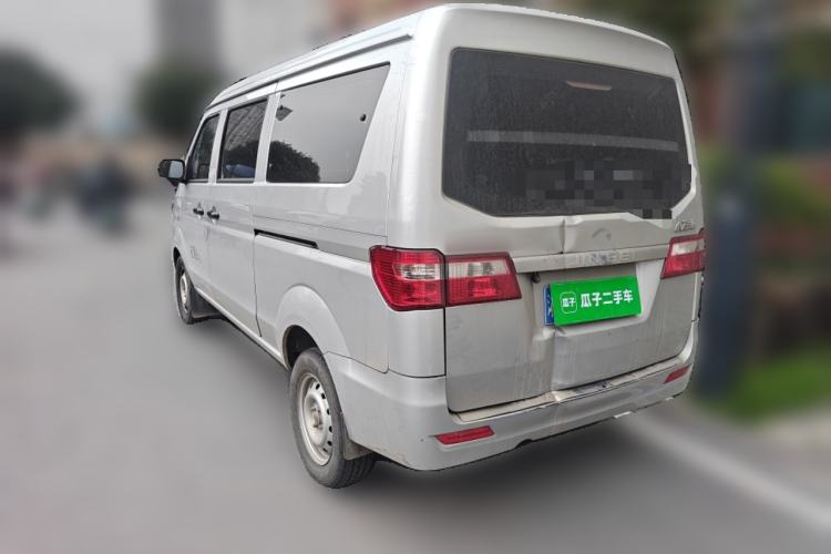 Used Jinbei Hiace X30 2024 1.5L Wealthy-Style Passenger Van 5/6/7 Seater with Front-Mounted Air Conditioning
