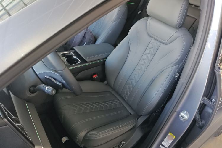 Used BYD Song L DM-i 2025 Intelligent Driving Version 160 km Beyond-Range Type Left Front Seat