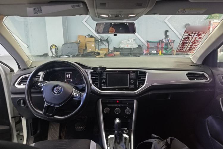 Used Volkswagen T-ROC 2019 280TSI DSG Two-Wheel Drive Advanced Version China VI Standard
