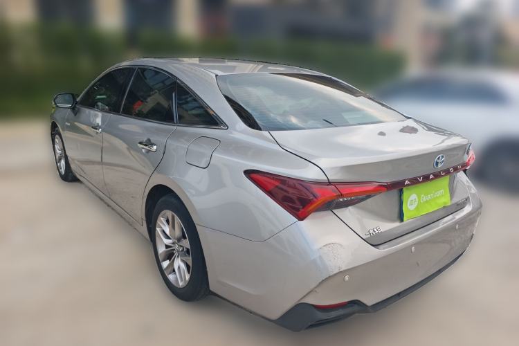 Used Toyota Avalon 2019 Dual-Engine 2.5L Luxury Edition China VI Standard
