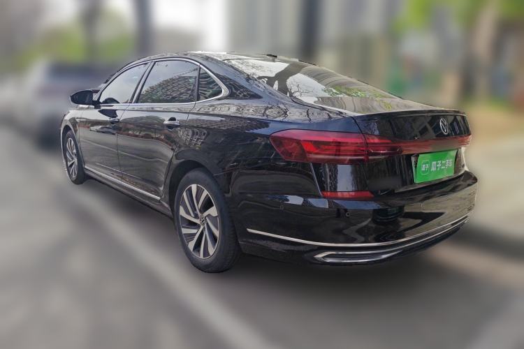 Used Volkswagen Passat New Energy 2022 430 PHEV Hybrid Luxury Edition Rear Left 45 Deg