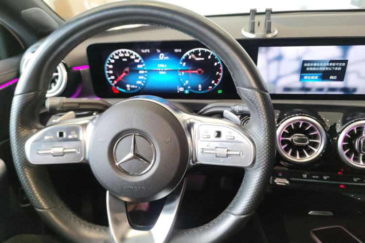 Used Mercedes-Benz A-Class 2022 Restyled A 200 L Sport Sedan Fashion Version Center Console