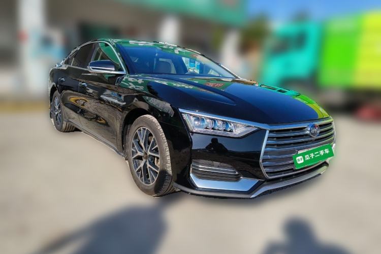 Used BYD e9 2021 Business Edition