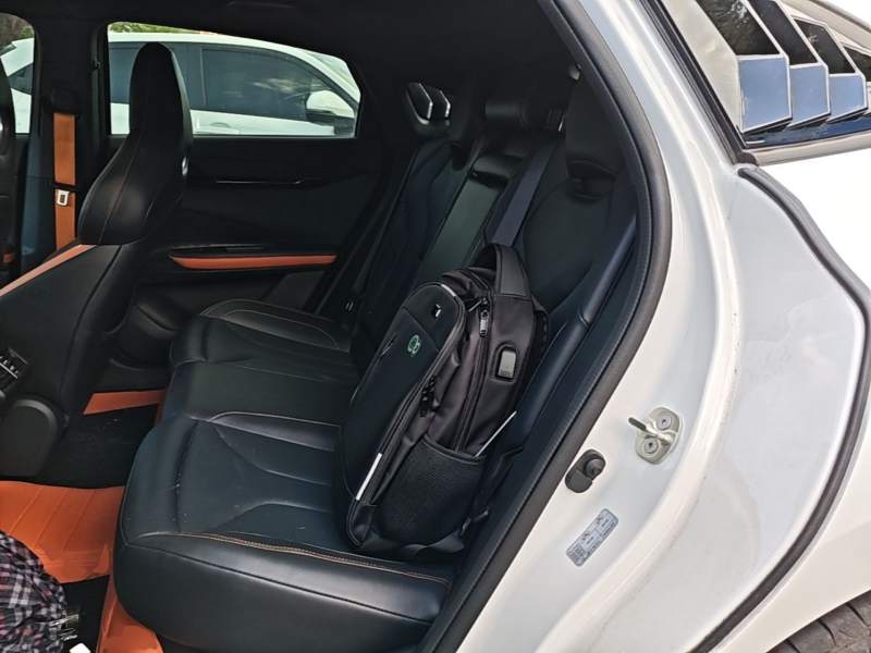 Used CHANGAN UNI-V 2024 1.5T High-Energy Version — 16