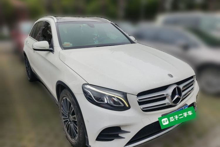 Used Mercedes-Benz GLC 2017 GLC 260 4MATIC Dynamic Edition Front Right 45 Deg