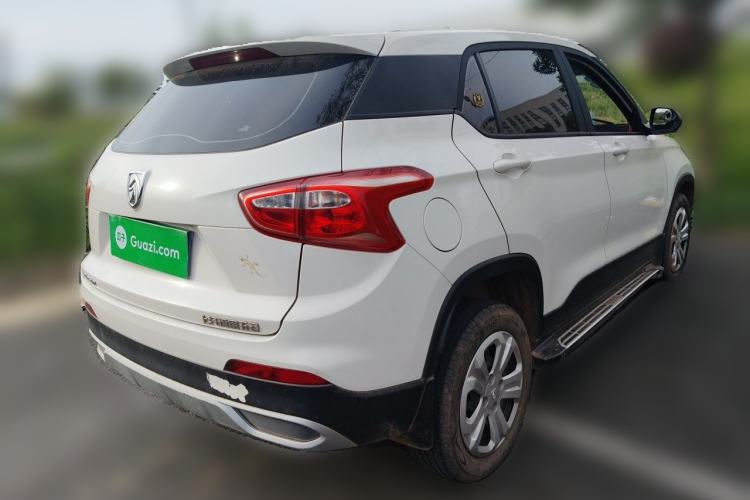 Used Baojun 510 2017 1.5L manual Comfort trim