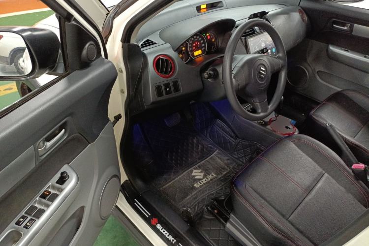 Used Suzuki Swift 2016 1.5L Automatic Fashionable Coolplay Edition Driver Seat