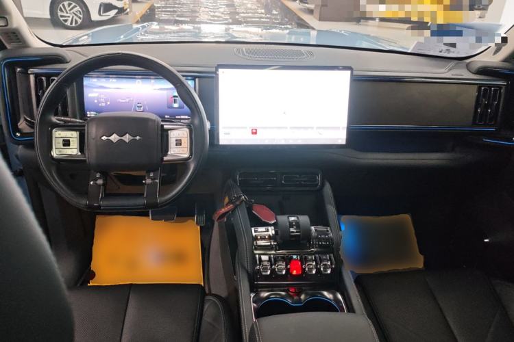 Used Formula Leopard 5 2023 Explore Edition
