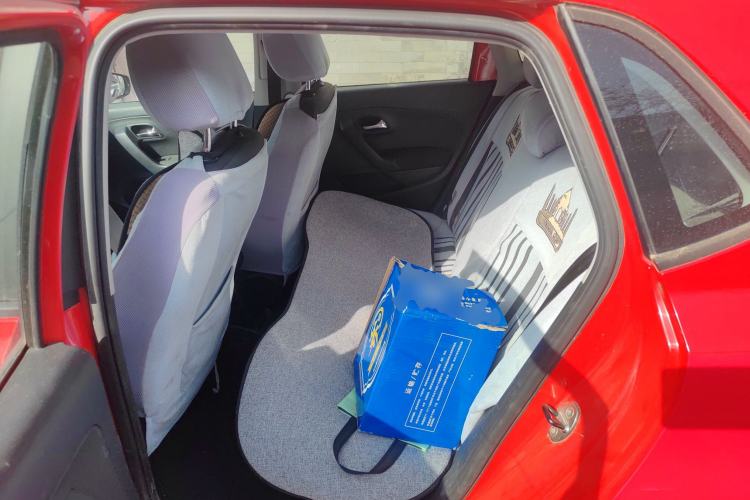 Used Volkswagen Polo 2014 1.6L Automatic Comfort Edition
