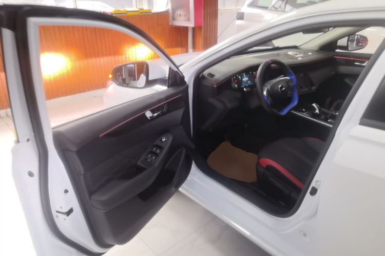 Used Dongfeng Aeolus Yixuan MAX 2023 1.5T Super-Powered Dad Edition