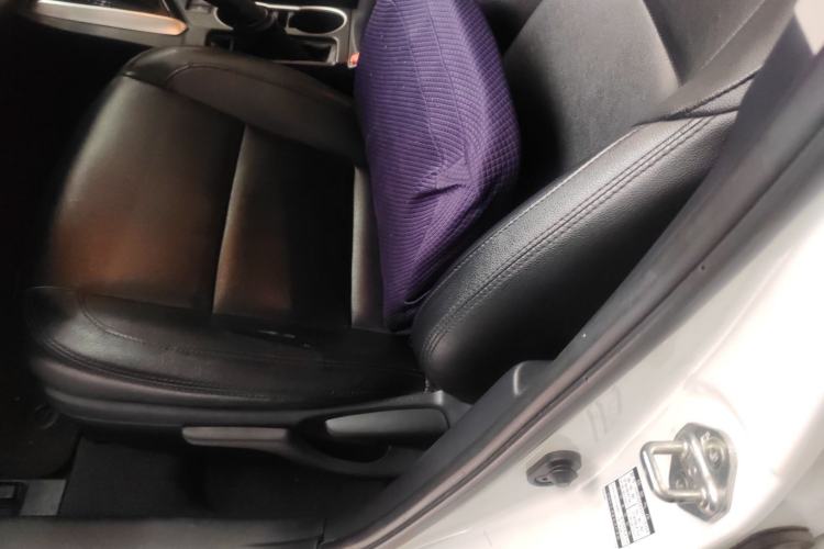 Used Toyota Levin 2017 Revised 185T CVT Elite Edition China V Standard Left Front Seat