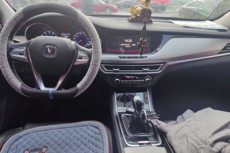 Used Changan Eado 2018 High-Energy Edition 1.6L GDI Manual Pioneer Model China V Standard