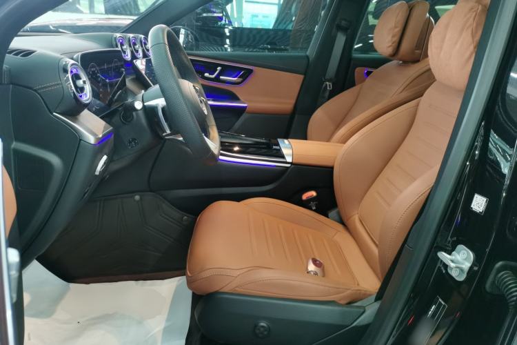 Used Mercedes-Benz GLC 2025 Refreshed GLC 300 L 4MATIC Dynamic Version 5 Seats