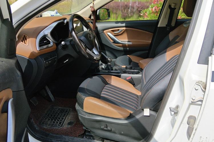 Used Soueast DX7 2015 1.5T Manual Luxury Model
