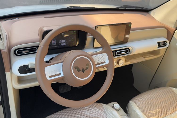 Used Wuling Hongguang MINIEV 2024 3rd Generation 215km Advanced Version